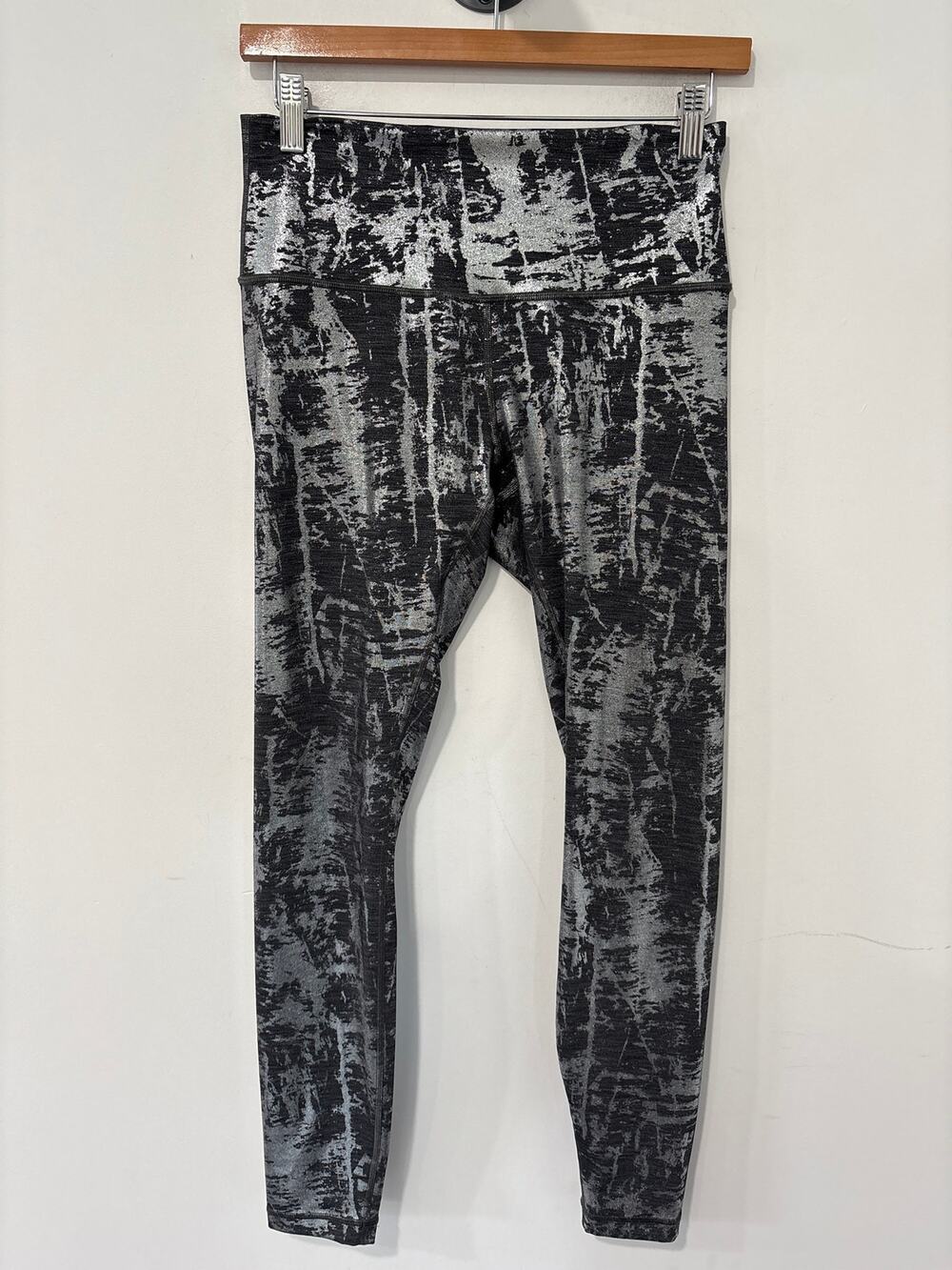 Lululemon Wunder Under High Rise Leggings Gray / Silver Metallic Size 8